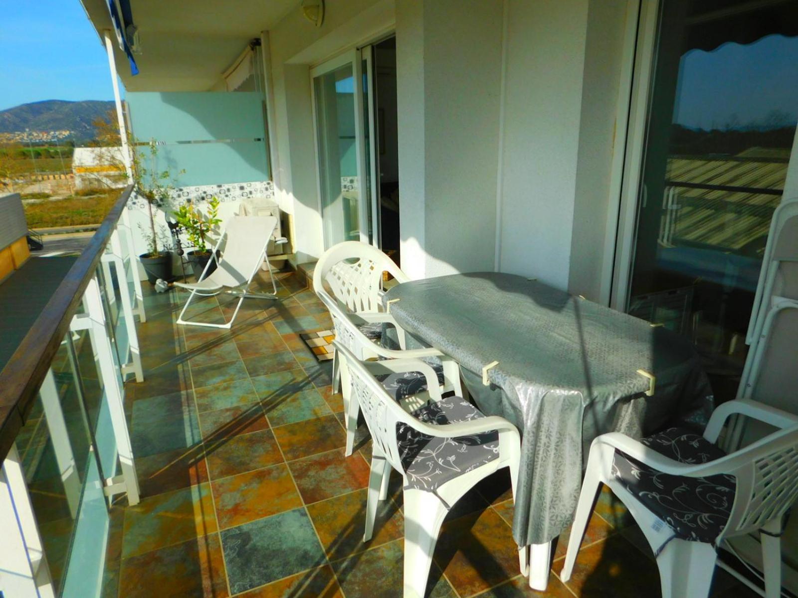 Gmid Immo Apartamento Portomarina Rosas Exterior foto